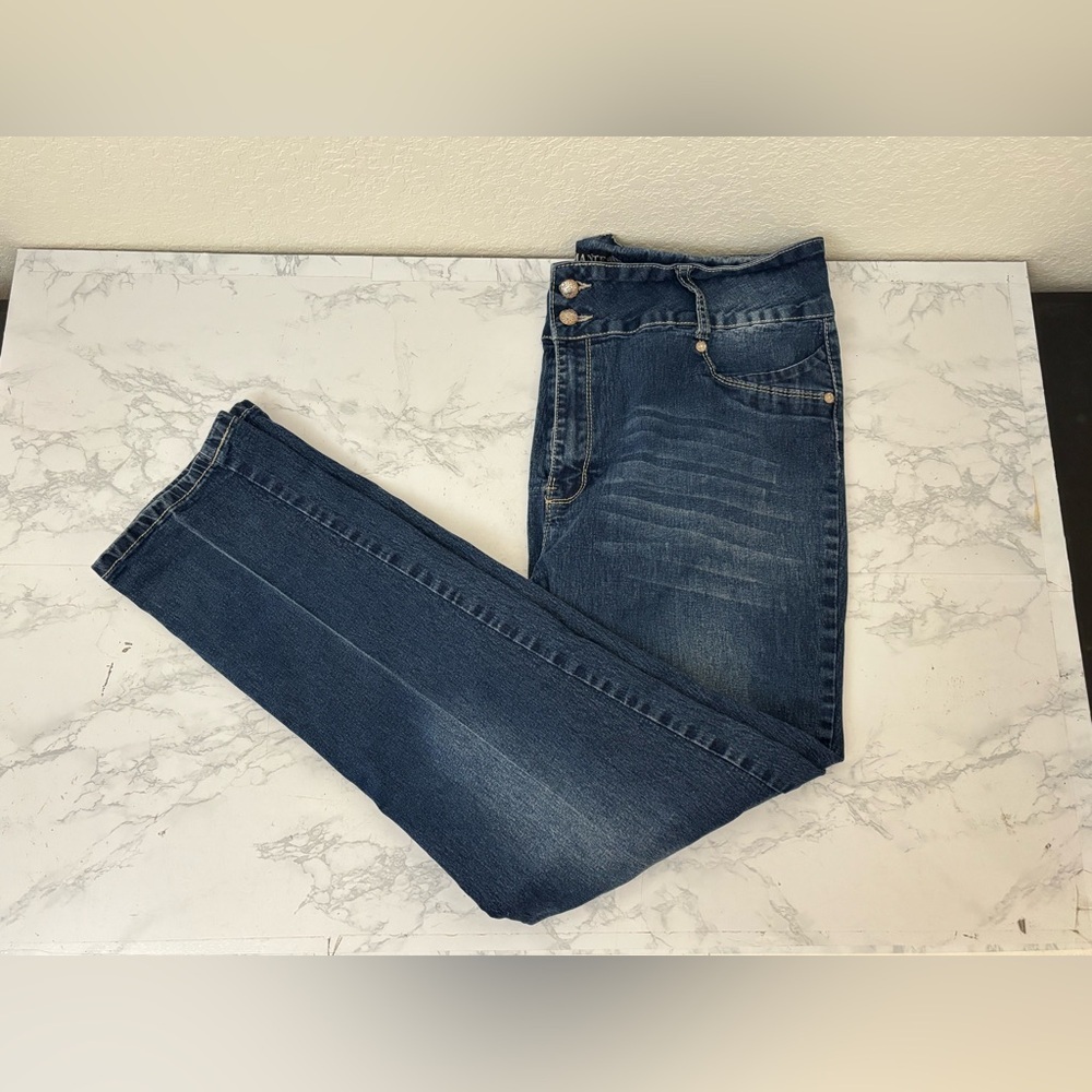 Y2K Diamante vintage blue straight leg jeans Universal Jeans Sz 24 Denim​